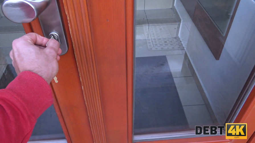 Debt4K - Jennifer Mendez - Debt For Rent